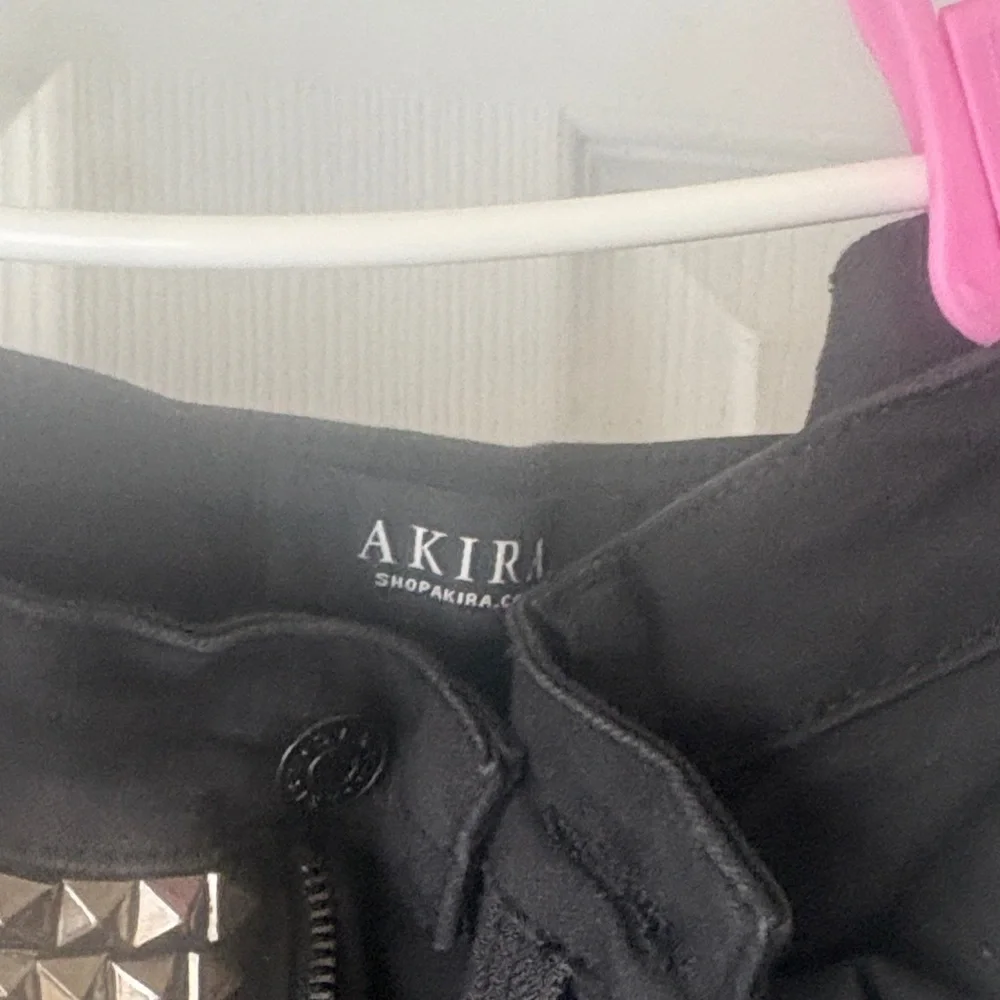 AKIRA Black Studded Cropped Shorts Set - Picture 2 of 5